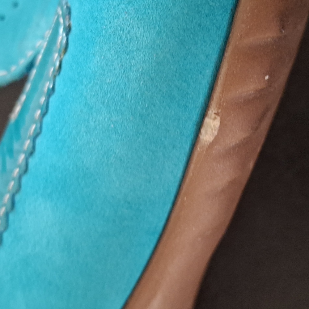 Gabor Teal Perforated Suede Loafers. Pre-owned. Lightly worn - Picture 4 of 5